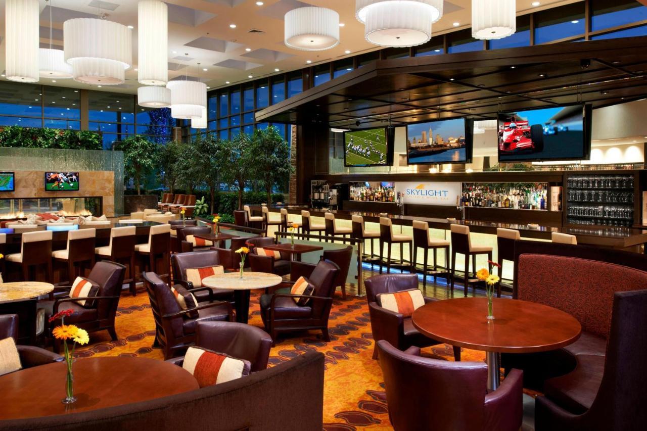 Indianapolis Marriott East Hotel Exterior photo