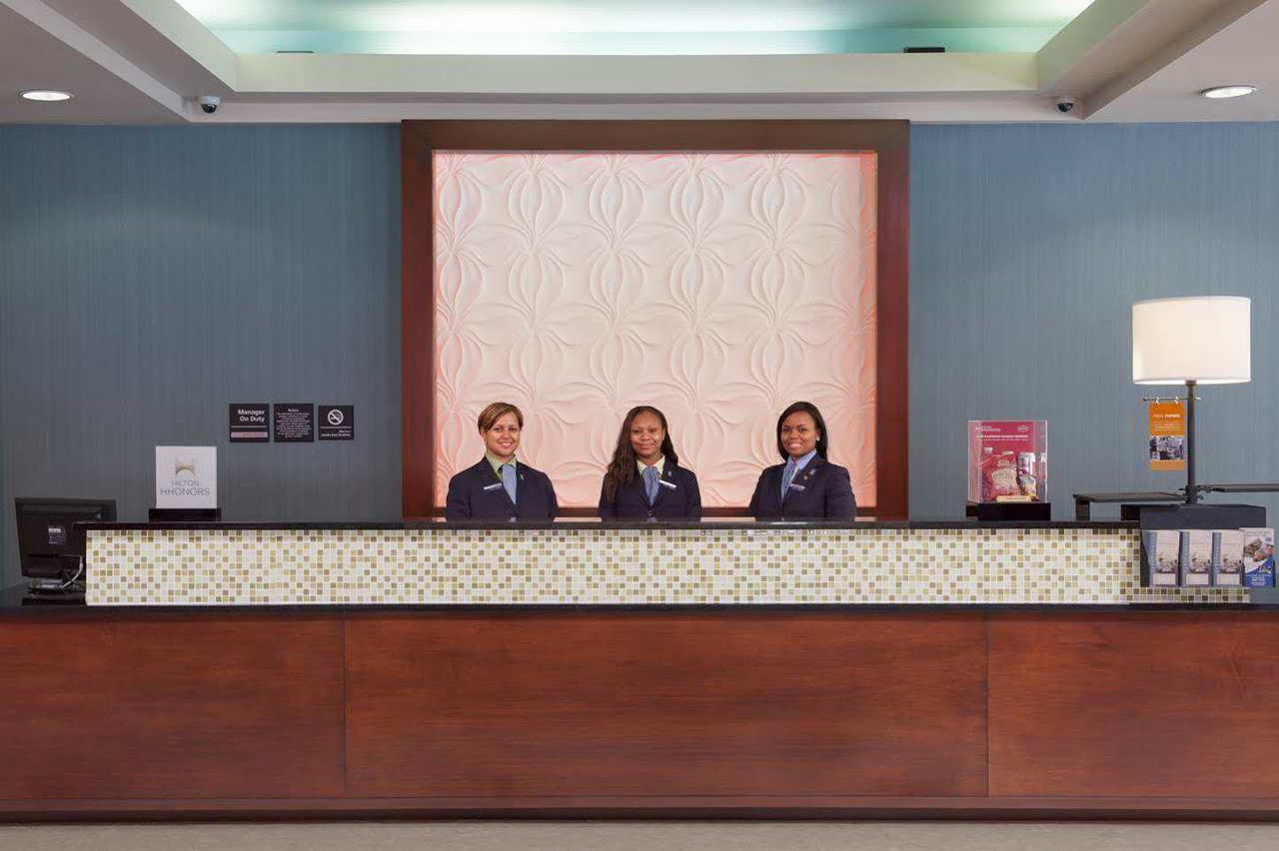 Indianapolis Marriott East Hotel Exterior photo